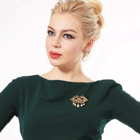 Blue Crystal Snake Vintage Gold Stud Drop Statement Earrings - Picture 3 of 13